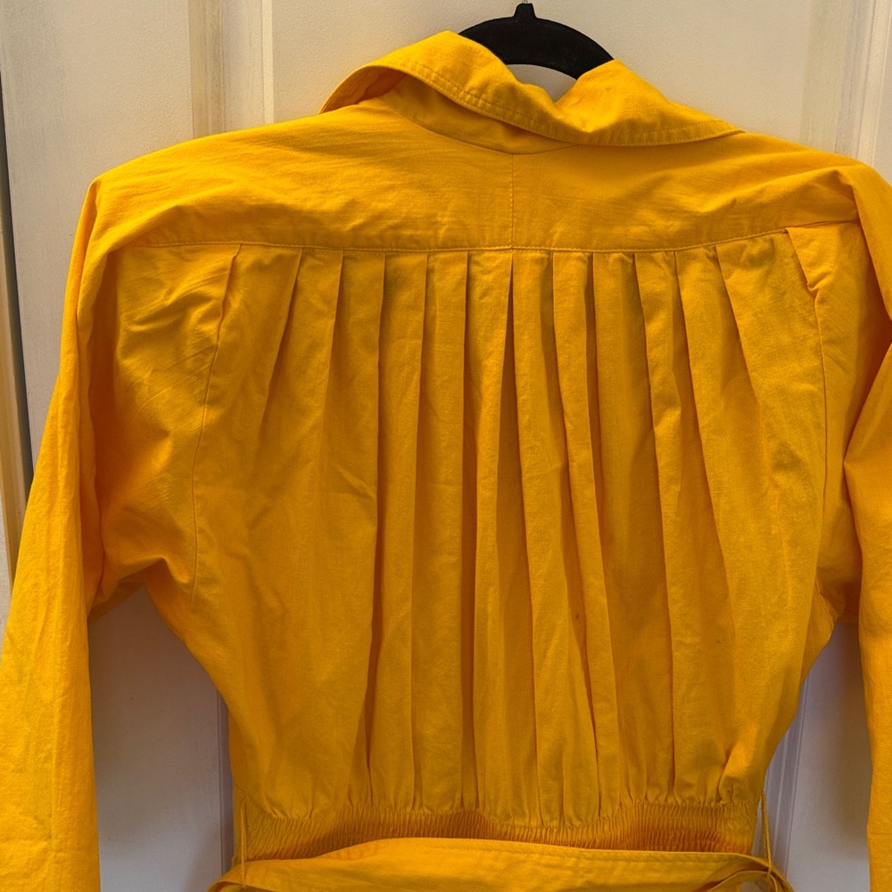 True Vintage 💛⚠️ 80s Yellow Button-Up Belted Dress - Picture 3 of 10